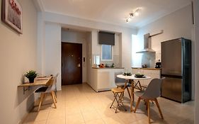 Spacious And Modern One Bedroom Apartment